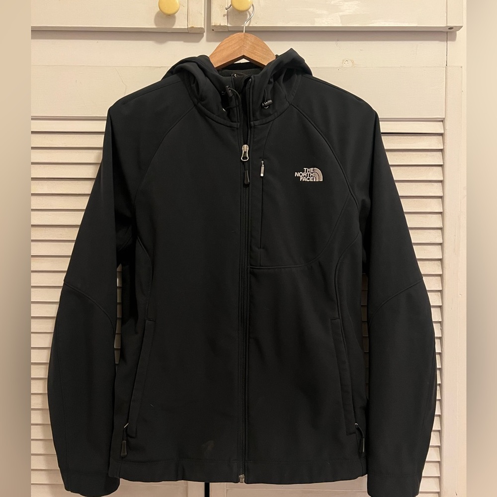 Lightweight The North Face, black zip-up hooded jacket